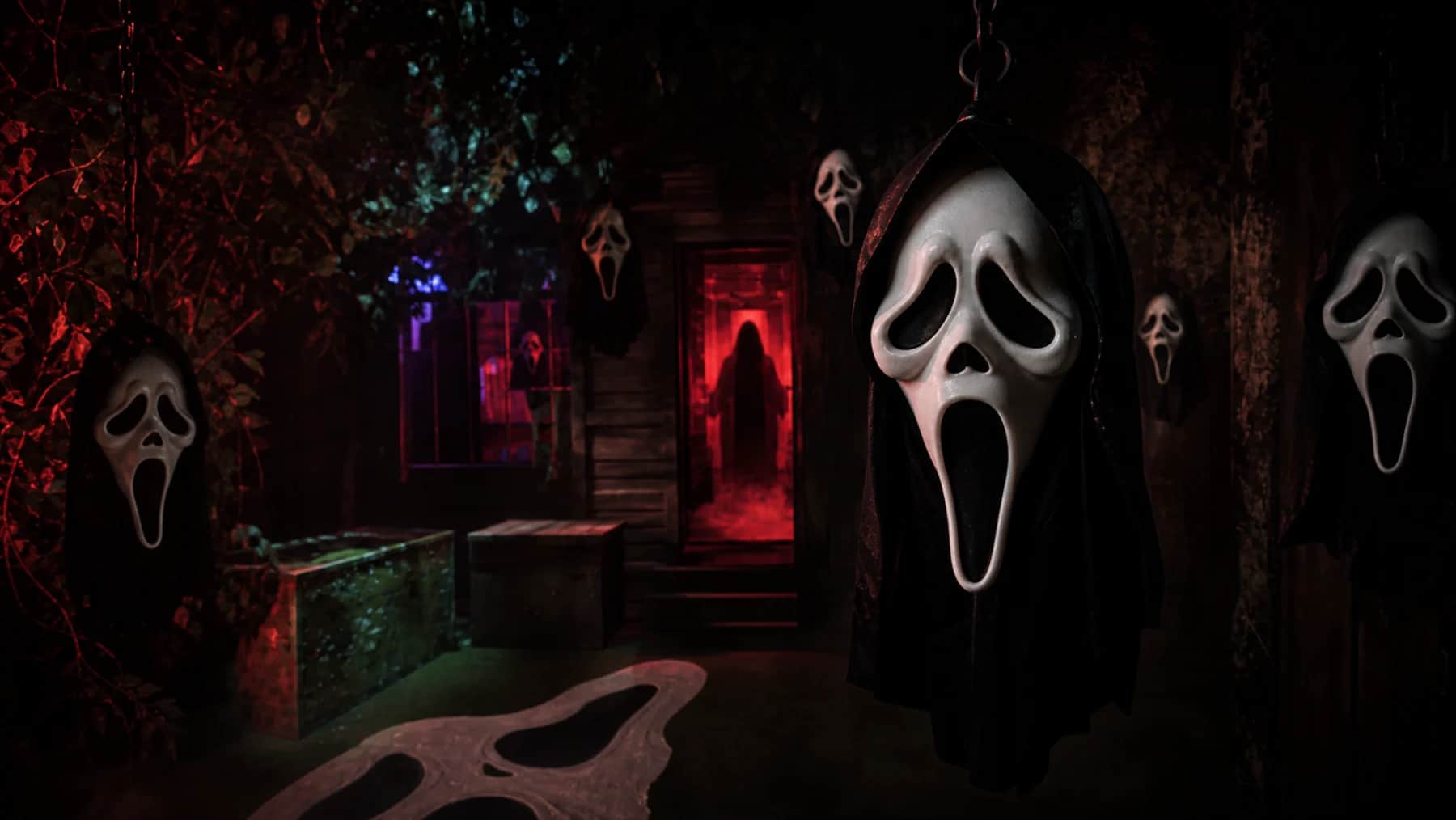 Ghostface masks in the dark corridors of The Last Scream